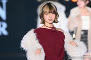 (画像1/8) フォーエイト48あみか、大ぶりコートから美 ...