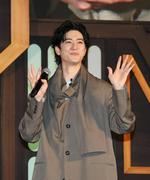 中島裕翔が新木優子との結婚発表後初の公の場「スター・ウォーズ ...