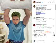 新田真剣佑、『ONE PIECE』撮影の裏側 「Zoro vs 100 assassins」で燃える刀 ...