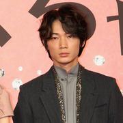 綾野剛の詳細情報・プロフィール