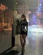 BLACKPINK・リサ、Kithとコラボ発表！自らデザインした“超絶タイト ...