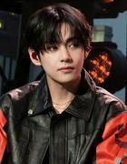 韓流アーティストの表現力…BTSのVが示した歌唱と演出の融合