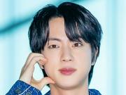 「パリが輝くのは彼の美貌のおかげ」BTS・JIN、“彫刻級”の容貌を ...