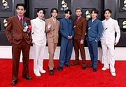 BTS、ドレイク新曲でメンションされたことにj-hopeとVが反応