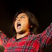 B’z 稲葉浩志、WBCチェコ戦で『タッチ』生歌唱も評価が両極端になったわけ…「テッパンの部分」Netflixの戦略に否定的な意見も（SmartFLASH） - Yahoo!ニュース