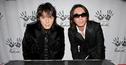B'z、元々の名前は「AZ」だった ビーイング創設者が語る結成秘話 (2025年9月12日掲載) - ライブドアニュース