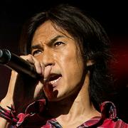 B’z稲葉、東京ドームで『タッチ』熱唱もいまだ拭えぬファンの違和感「はよ試合はじめてくれ」…背景にイメージの乖離（SmartFLASH） - Yahoo!ニュース