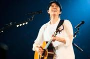 福山雅治のドームツアー千秋楽に稲葉浩志がサプライズ登場 (2026年8月24日掲載) - ライブドアニュース