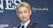 ディーン・フジオカ、金髪×スーツ×高級時計で圧巻オーラ 子ども ...