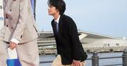 階段を上がる北村匠海（DISH//）。