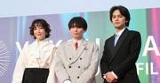 左から宮沢りえ、内山拓也、北村匠海（DISH//）。
