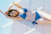 日向坂46富田鈴花、マーメイドのような青水着姿「鈴花サーキット ...