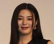 「めっちゃ美しいなぁ」池田エライザ、イタリアでのオフショが ...