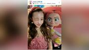 板野友美、真っ赤な肩出しドレスでウインク！「ともちんかわいい」「本当に赤が似合う」ファン絶賛