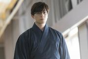 新田真剣佑が「ちはやふる」出演を報告、上白石萌音との2ショットに視聴者歓喜「胸が熱くなります」