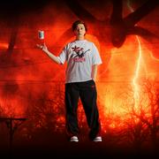 堂本剛×「ストレンジャー・シングス 未知の世界」への“いきすぎた愛”たっぷりのコラボアイテム発売　特別番組も放送