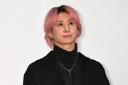 Snow Man佐久間大介がキスマイの先輩・宮田俊哉を独占 後輩たちに ...