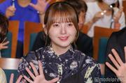 鬼頭明里、オフショルワンピで美デコルテ見せ「ドキッとした ...