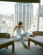 窪田正孝、タンクトップから覗く“彫刻級”の筋肉美披露！無駄の ...