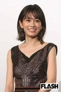 前田敦子「最後の写真集」発売で 母親の下着姿 めぐり議論勃発 (2026年2月17日掲載) - ライブドアニュース