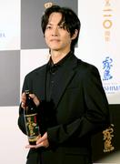 松坂桃李 出演の「VIVANT」視聴者目線のトーク連発で会場爆笑「堺 ...