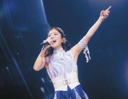 milet 3年ぶり2度目の日本武道館公演「Ray of Water」で21曲を熱唱 光と ...