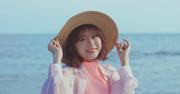 水瀬いのりが麦わら帽子姿で海辺へ、キラキラした夏を詰め込んだ ...