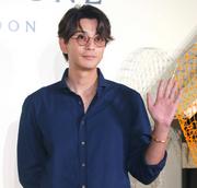 俳優の三浦翔平が4日、東京・渋谷区のヨドバシJ6ビルで開催される ...