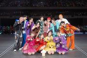 ももクロ・MAZZEL・TAGRIGHTら出演「VS.超特急」ライブ、会場の熱狂 ...