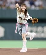 【巨人】ももいろクローバーZの佐々木彩夏がダイナミックフォーム ...