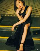 ももクロ・玉井詩織、黒いドレス姿で見せた“極上の脚線美”に ...