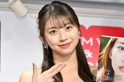 モー娘。牧野真莉愛、美ヒップ際立つビキニ姿公開「破壊力すごい ...