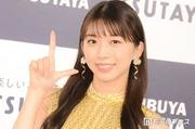 卒業発表のモー娘。メンバー、胸元ざっくりビスチェ姿に熱視線 ...