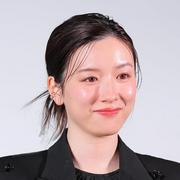 この出版不況に凄まじい…永野芽郁、水着カットの一切ない写真集 ...