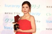 ＜仲里依紗＞「美脚大賞」受賞に喜びも「美脚だと思ったことない ...