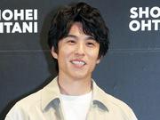 中尾明慶　長男の小学校卒業の集合写真で妻・仲里依紗が「めっちゃ派手だった。一番目立つ服着てた」（スポニチアネックス） - Yahoo!ニュース