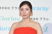仲里依紗、久々の美脚披露で「スースーしてます」 努力も明かす ...