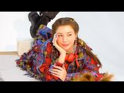 仲里依紗、撮影現場で笑顔連発！ “驚異”のポージングも！ 東急 ...