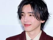 なにわ男子・道枝駿佑、韓国で圧巻ビジュアル 現地メディアも ...
