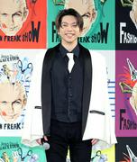 NEWS増田貴久、ド派手ヘッドドレス「かぶる勇気ある？」萬田久子に聞かれ即答