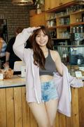 元NMB48の〝グラビアシンデレラ〟本郷柚巴 最新写真集は「私に ...