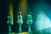 @onefive、“BABYMETAL×Perfume”の世界観で魅了 「来春、必ず武道館の ...