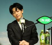 佐藤健 新CMでラジオパーソナリティーに 悩み相談で回答も「トーク ...