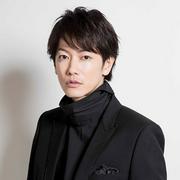 宇多田ヒカル、佐藤健と仲良し2ショットに反響「びっくりしすぎて ...