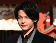 中村倫也、清野菜名と家族ぐるみの付き合いをしていると明かす (2025年8月11日掲載) - ライブドアニュース