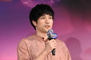清野菜名＆松山ケンイチ、大学生から熱烈歓迎！「宇宙に持って ...