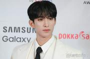 SEVENTEENドギョム、丸刈り姿に反響「新鮮」「頭の形まで綺麗」