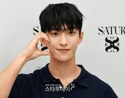 SEVENTEENのドギョム、きょう入隊「元気に行ってきます」...グループ ...