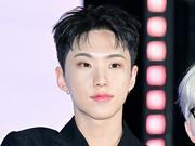 SEVENTEEN・ホシ、“兵役中”の近況公開！軍服姿の凛々しい ...