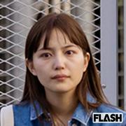 川口春奈、「ひとりそば」動画の“わんぱく食い”が思わぬ物議…豪快キャラの“頬張り癖”に懸念される危うさ（SmartFLASH） - Yahoo!ニュース